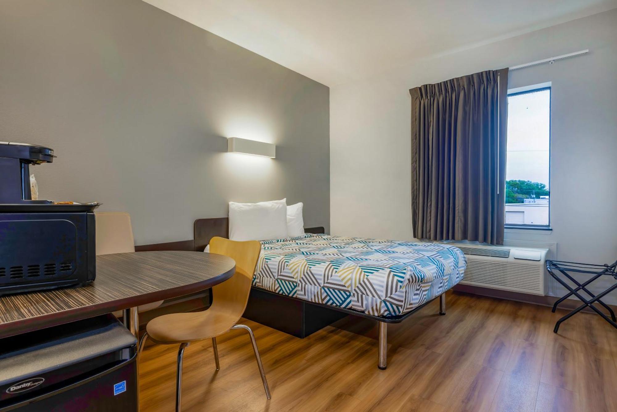 Studio 6 Suites Texas City, Tx I 45 South Luaran gambar